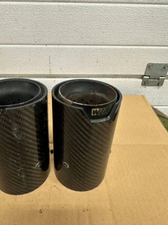 BMN956 Embouts d'échappement carbone BMW X5/X6 image 3