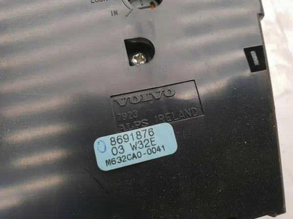 Volvo XC70 2004 Panneau de Climatisation 8691876 image 5