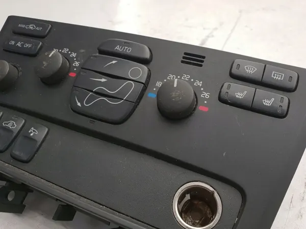 Volvo XC70 2004 Panneau de Climatisation 8691876 image 7