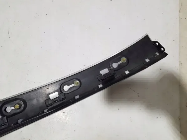 OEM A1726900387 Linker Voorste Pilaarafdekking Mercedes SLK image 9