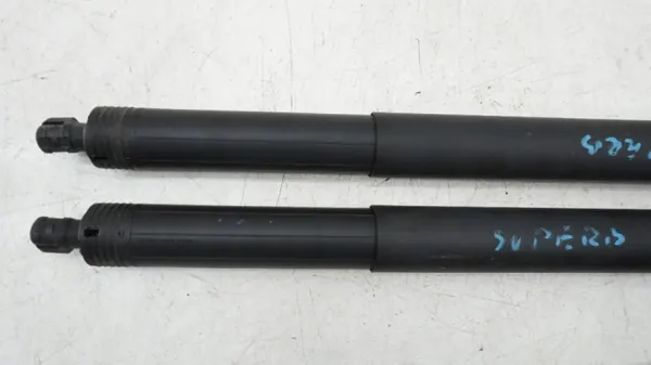 Bagageluckstöt OEM 3V0827851 för Skoda Superb III image 3