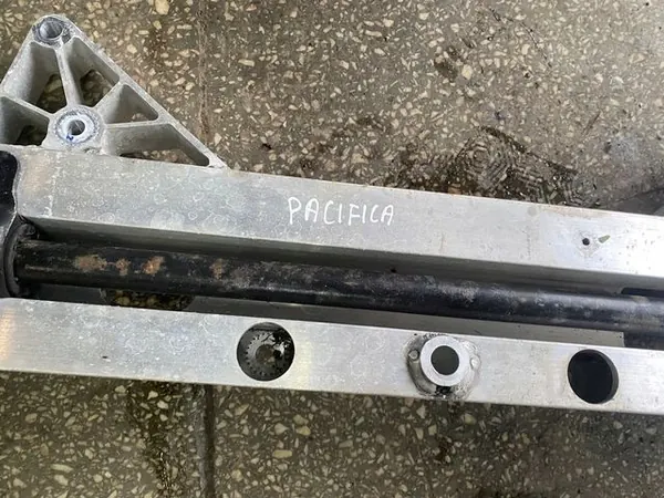 Stabilisateur avant OEM 68218102AC pour Chrysler Pacifica image 4