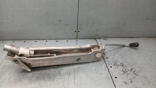 Inserción Rueda de Repuesto OEM 8Z0011031A Audi A2 image 2