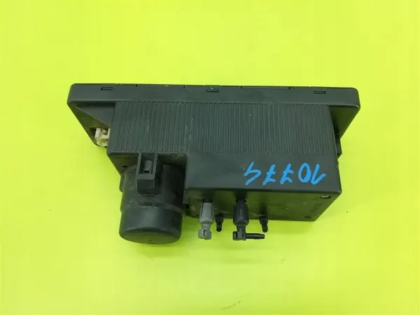 Bomba de fecho central Mercedes OEM 2108000048 Usada image 2
