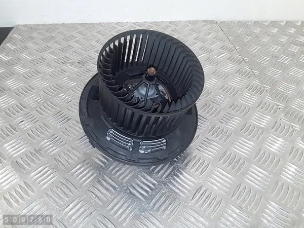 Ventilador de calefacción BMW OEM 6933664 - Usado image 2