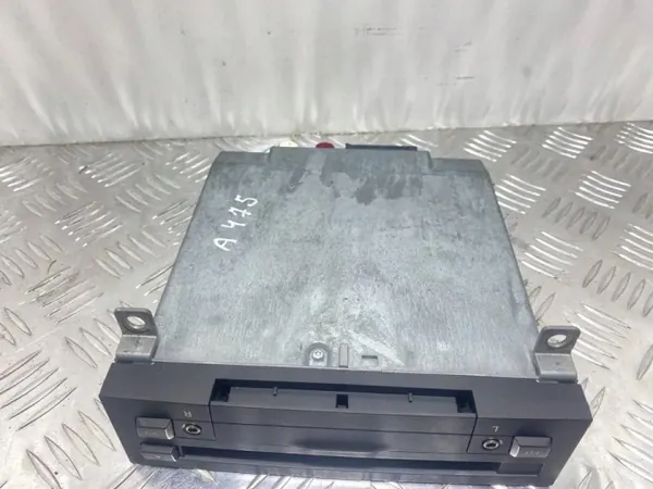 BMW DVD-vaihtaja OEM 9220871 7-sarja 2010 image 4