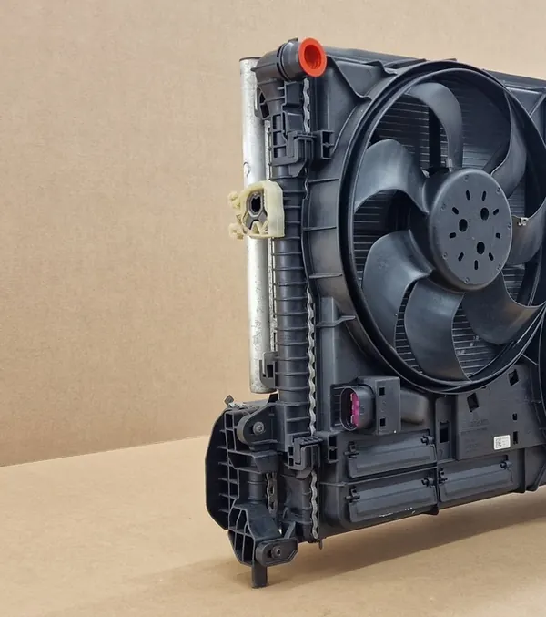 Radiador VW Sharan 7N Seat Alhambra 2015- image 3