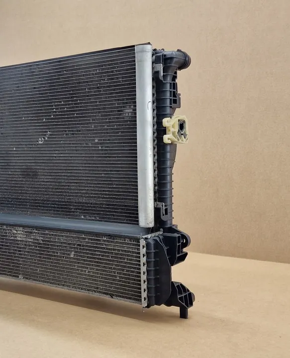 Radiador VW Sharan 7N Seat Alhambra 2015- image 9