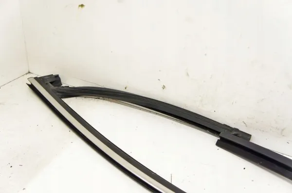 UV188 Ford Edge Mk2 Fronttür links Fensterdichtung image 4