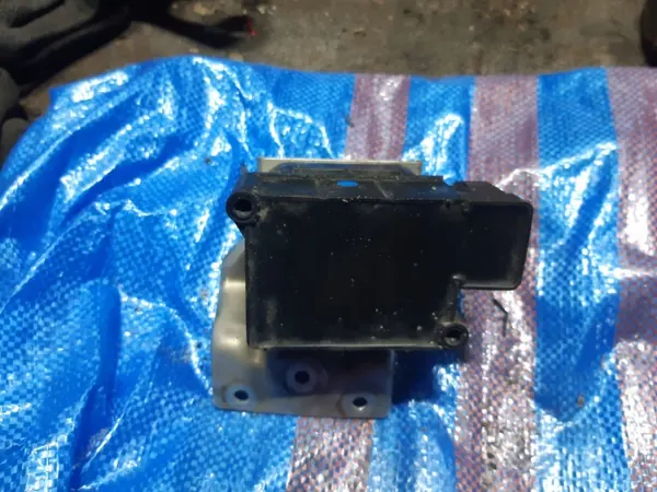 Distribuidor de elevación neumática Audi A8 D3 OEM 4E0616014B image 3
