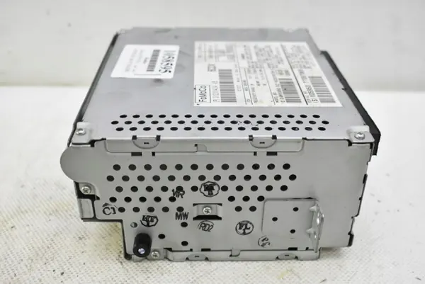 Radio CD OEM 31210434AB pour Volvo S70 V70 2000-2005 image 4