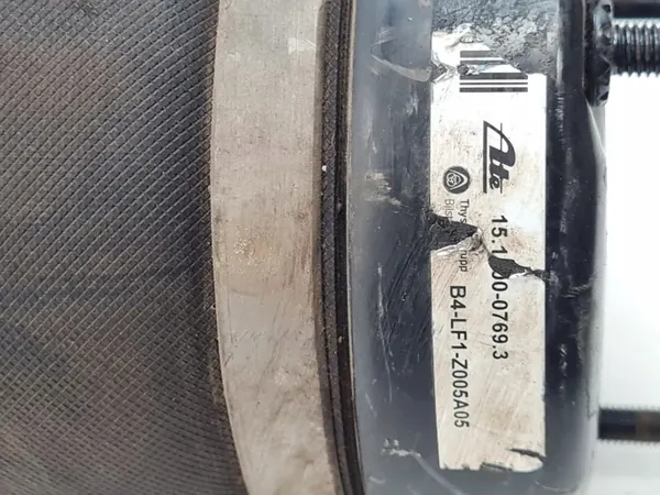 MAM45517 Främre luftfjädringsstötdämpare för Mercedes GL image 8