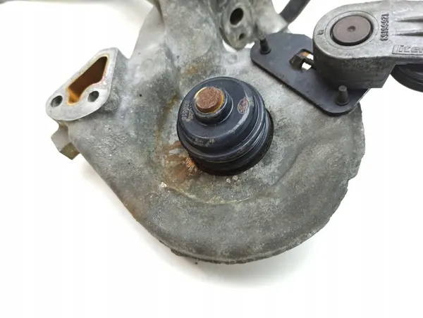 Carcasa del termostato Cadillac STS Seville 12553133 image 9