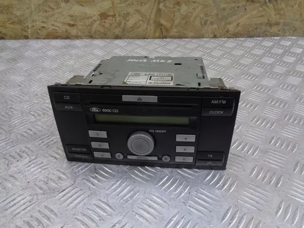 Ford OEM 5M5T18C815FA 6000 CD Radio - Käytetty image 2