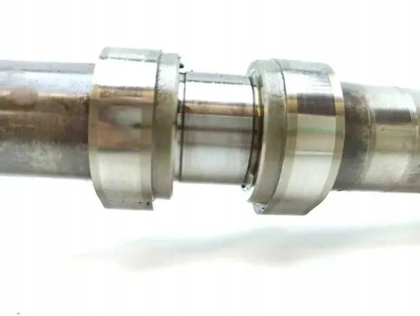Árvore de cames Mercedes A64244502 OM642.852 Usado image 6