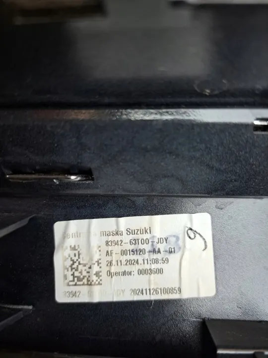 Suzuki OE bakstötslist OEM 8394163T00 image 5