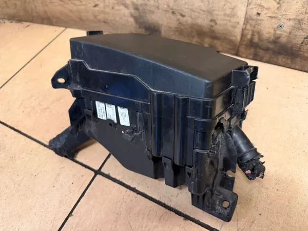 Sulakekotelo OEM 91956J7100 Kia Ceed III:lle image 7