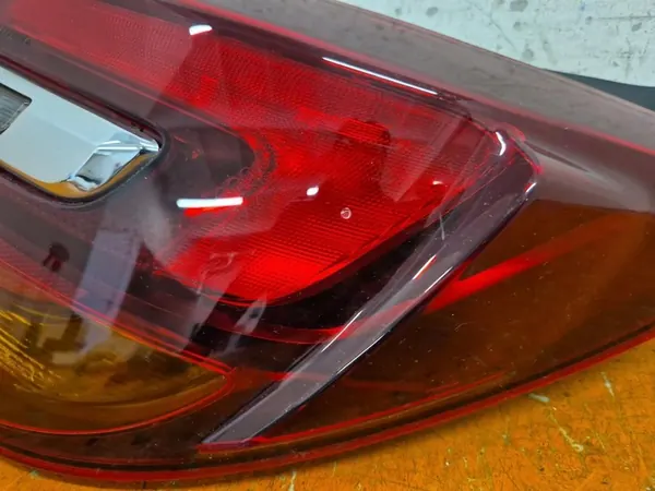 OPEL INSIGNIA A 11-17 Luz Trasera Derecha 39024201 image 5