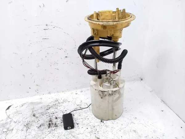 VW Tiguan I 5N0 07-16 2.0 TDI Brandstofpomp 5N0919050F image 2