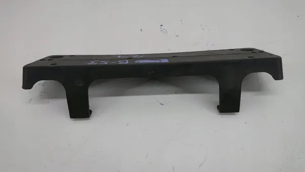 Mercedes-Benz C-Klasse W203 kentekenplaathouder OEM A2038850281 image 3