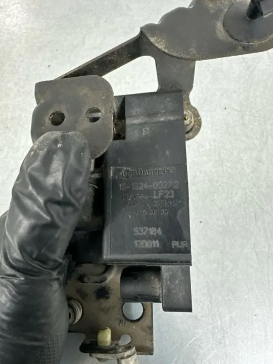 Jeep Grand Cherokee Hinterachsluftfederung Ventilblock 68087233AA image 10
