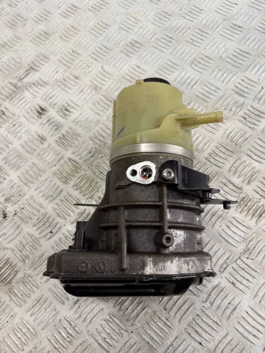 Bomba de dirección OEM 491100616R para Renault Trafic image 3