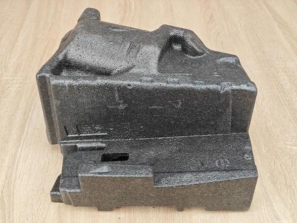 BMW Styrofoam opbergdoos OEM 6876980 Gebruikt image 3