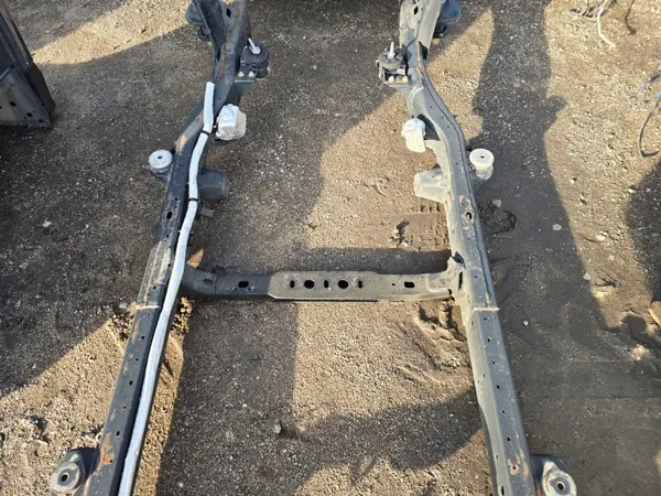 Jeep Wrangler JL Rahmenviertel OEM RamaNośnaJL Gebraucht image 4