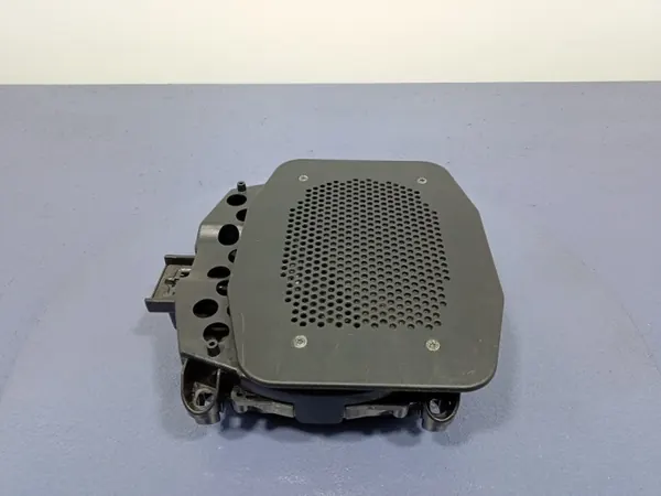 Altavoz de graves BMW X5 E70/E71 OEM 9218694 - Usado image 2