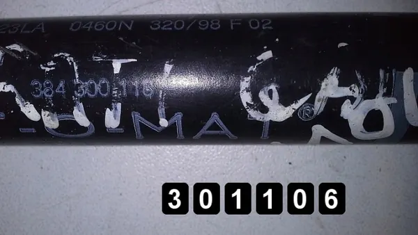 Maserati 3200 GT bakluckstöd OEM AM-301106 image 4