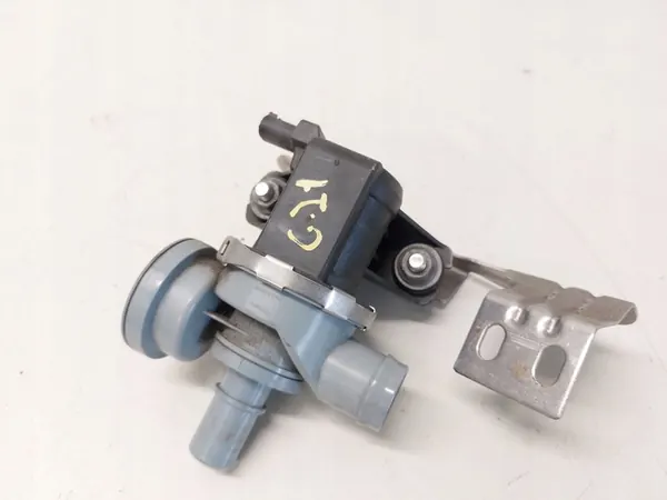 Vanne de ventilation du réservoir BMW 3 G20 G21 7459491 image 2