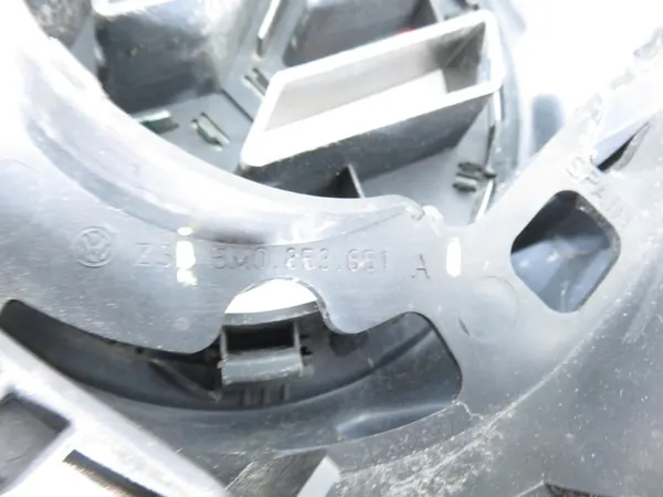 VW GOLF V 5 PLUS GRILL 05-09 5M0853653 image 5