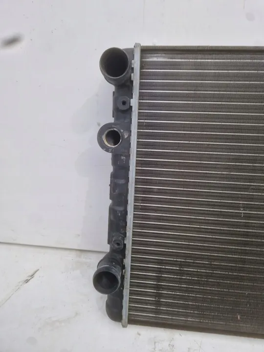 Radiador de agua VW Polo 6N0121201C image 2