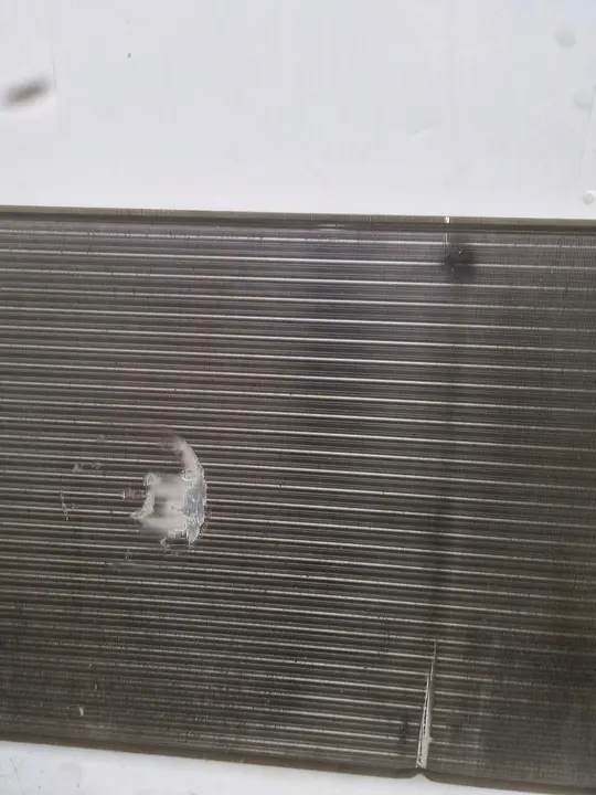 Radiador de agua VW Polo 6N0121201C image 5