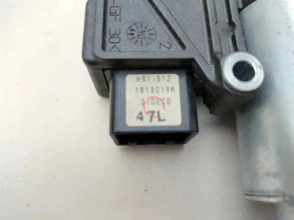 Infiniti G35/G37 schuifdak motor OEM FR016035-OA/OF image 4