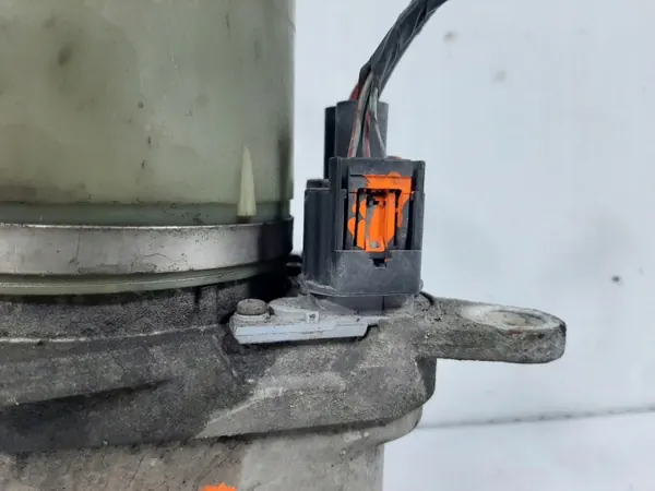 Servopumpe Volvo V50 2.0D OEM 4N513K514DR image 4