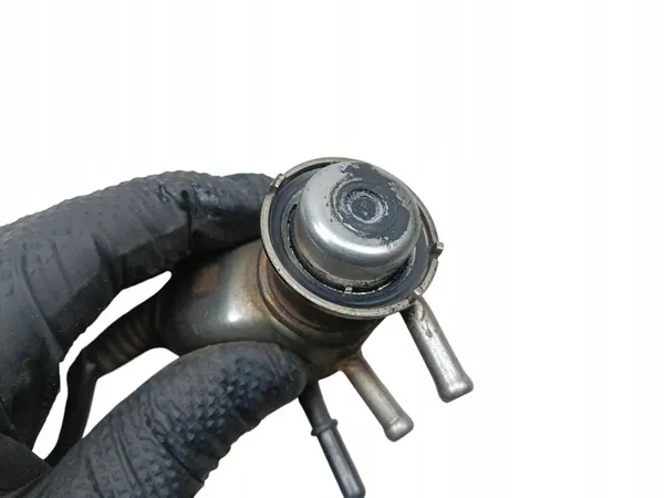 INJECTEUR ADBLUE AUDI A4 B8 A5 8T Q5 8R 2.0 TDI image 4