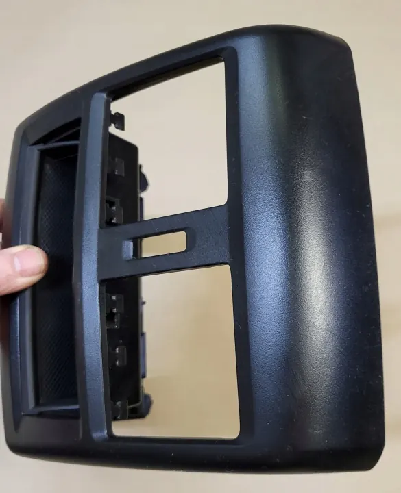 OEM A1666800410 Couverture Tunnel Arrière Prise 12V image 5