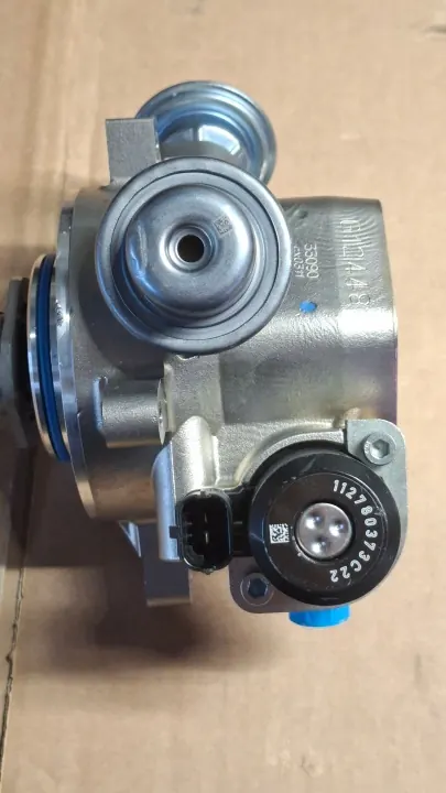 Pompe à carburant haute pression OEM 9A111031574 Porsche 991/997 image 6