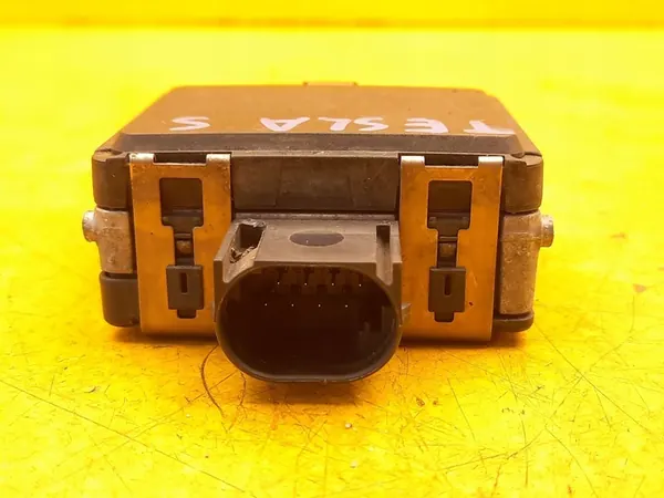 TESLA X S RADAR DISTRONIK AUTOPILOT image 3