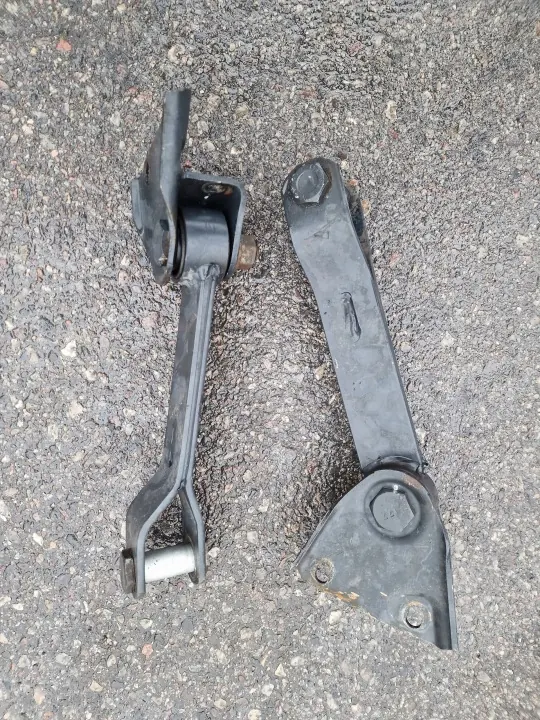 Iveco S-WAY Voor Stabilisatiestangbevestiging OEM image 3