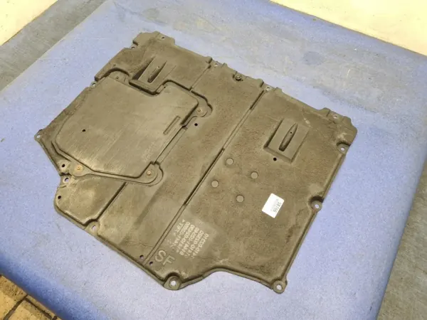 Toyota Motorabdeckung OEM SIMAR-58766- Gebraucht image 3
