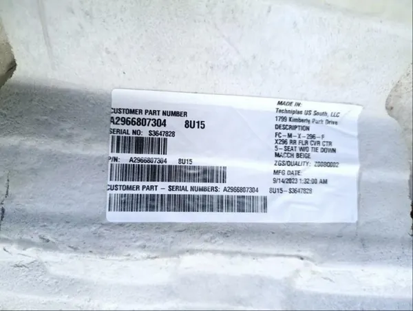 Lattiamatto Mercedes-Benz EQS SUV OEM A2966807304 image 8