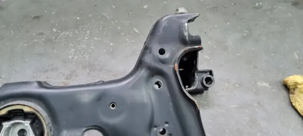 Q3 83A Supporto Sospensione Anteriore 2.0 TFSI 4X4 OEM 3Q0199315F image 2