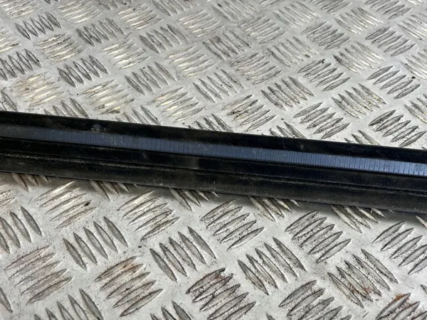Junta ventana puerta trasera OEM 4H4853764C Audi A8 image 8