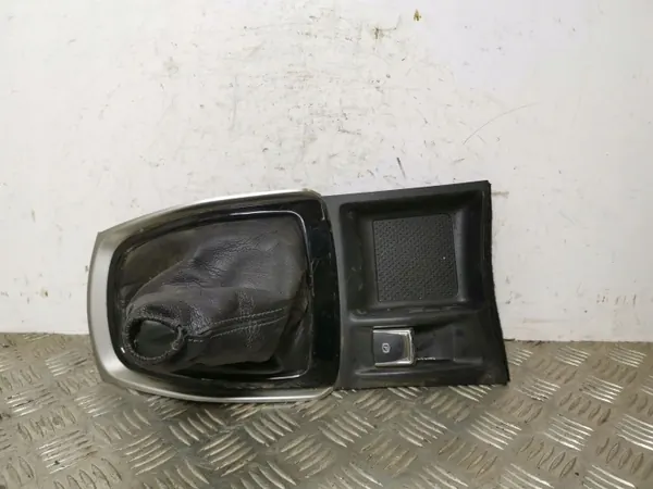 Nissan X-Trail T32 versnellingspook OEM 96XC4CE4A image 2