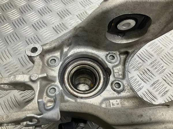 Supporto mozzo posteriore sinistro Audi Q5 8R0505435C image 6