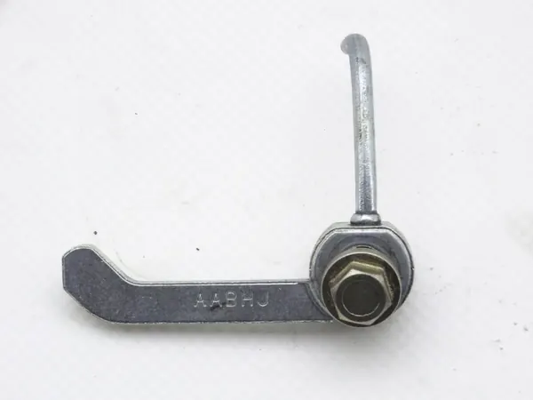Buse d'huile DAF LF 45/55 3.9 - Pièce OEM d'occasion image 2