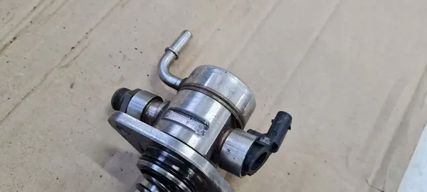 Audi Q5 SQ5 2023 Hochdruckkraftstoffpumpe 06Q127025R image 3