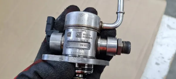 Audi Q5 SQ5 2023 Hochdruckkraftstoffpumpe 06Q127025R image 6